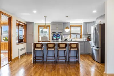 26 Spencer Ave
