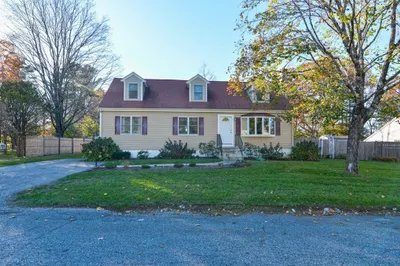 15 Hilltop Dr