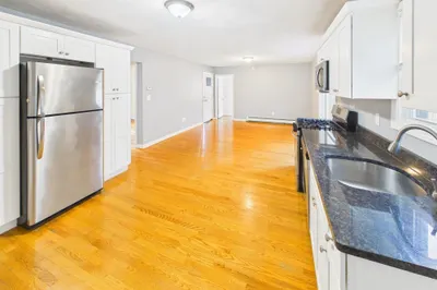 20 Riverside Sq 1