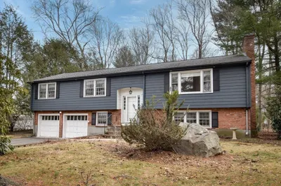 14 Travis Drive