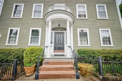 74 Washington Sq #2 1