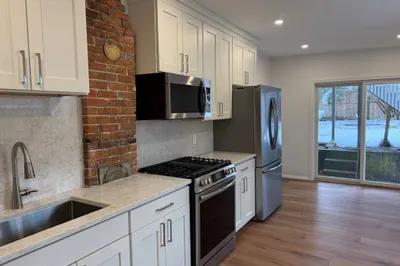 97 Baldwin St #1