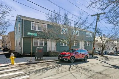 1-7 Prince St & 48-54 Harbor St 1