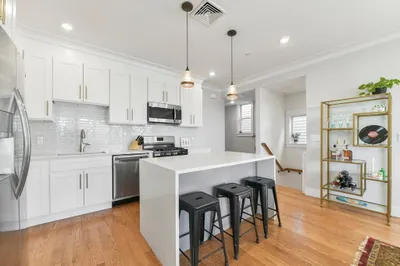 236 Lexington St #3