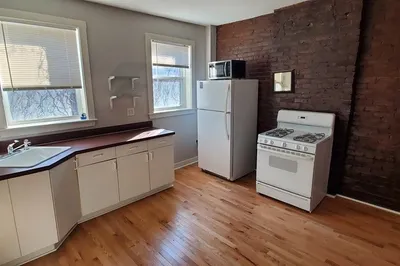 4 Wilbur Ct #1