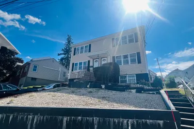 84 Elsie St 1