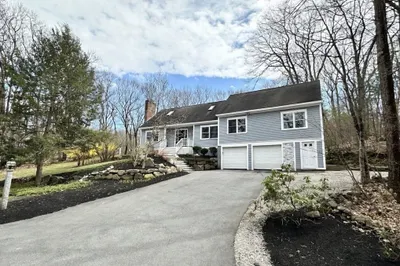 31 Hillside Rd 1