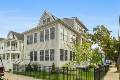 62 Governor Winthrop Rd #1 1