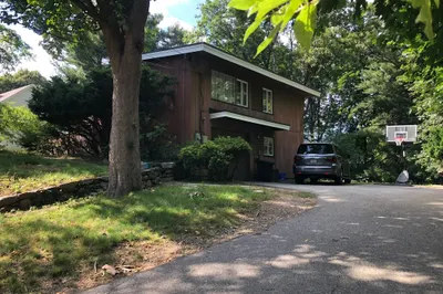 35 Lawrence Ln 1