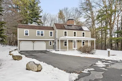 18 Douglas Dr 1