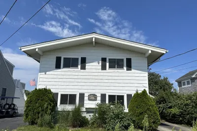 9 Feake Ave