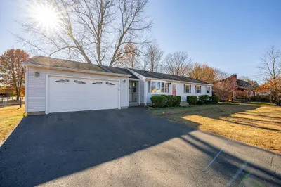 5 Granger Dr