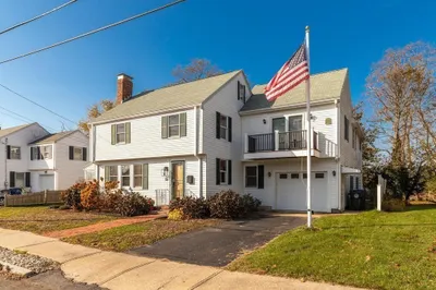 16 Sunset Rd 1