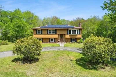 158 Bay State Cir 1