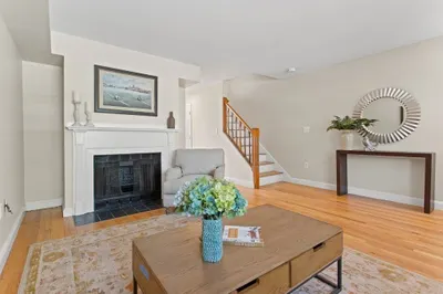 111 Alban Street #5 1