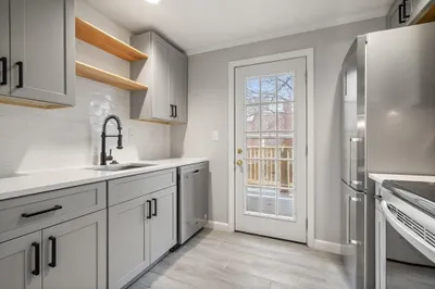 63 Webster St #3