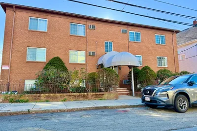 21 Central Ave #10