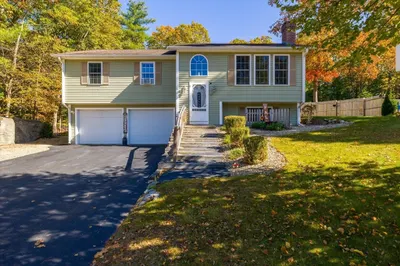 27 Ware Dr