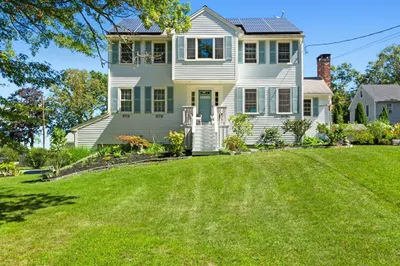 136 Revere St 1