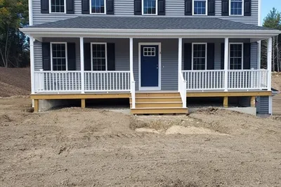 3 Pauline Way 1