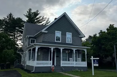 678 School Street