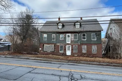 65 West St