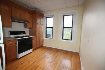 88 Berkeley St #4