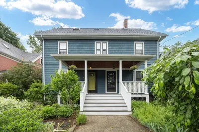34 Lewis Ave #34