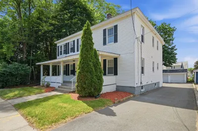 910-912 Granby Rd