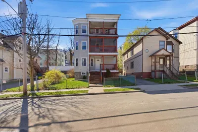 22 Deering Rd #1 1