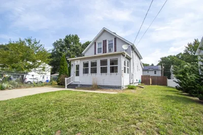 35 Bruce St