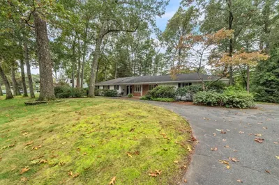 82 Shady Side Drive 1