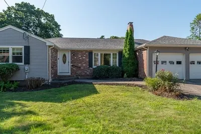 32 Knowlton Street