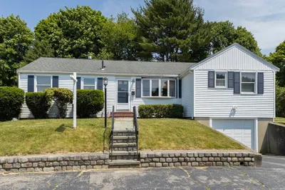 42 Leahaven Rd 1