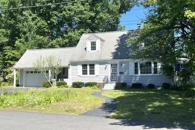 110 Longmeadow Dr 1
