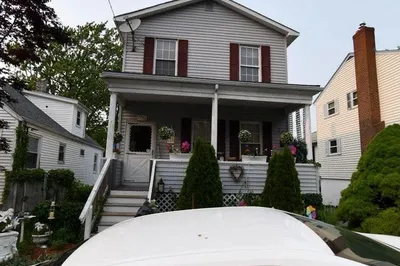 331 Vane St 1