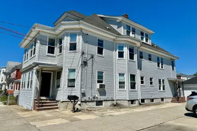 17 Bowdoin Street #1