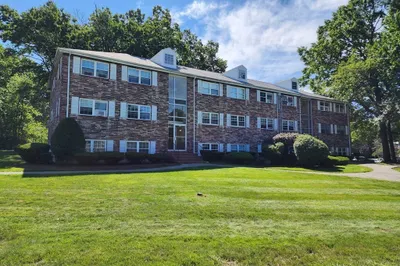 47 Edgelawn Avenue #7 1