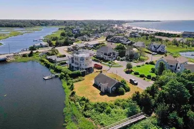 34 Short Beach Rd