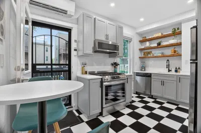 72 Mozart St #1