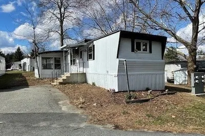 239 Ayer Rd #41 1
