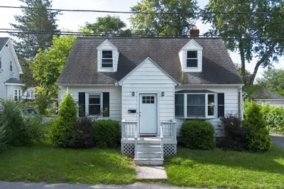 50 Dutton St #50 1