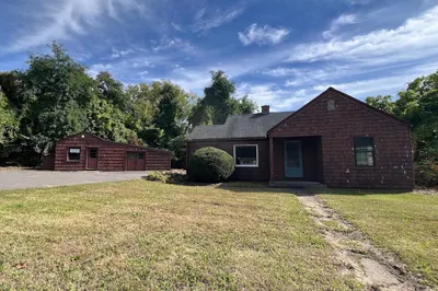 351 North Elm Street 1