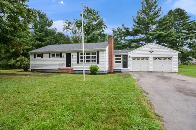 1587 Elm St