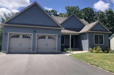 1 Dogwood Dr 1