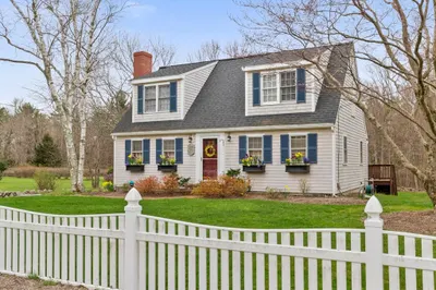 329 Clapp Rd