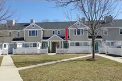 215 Allerton Commons Ln #215. 1