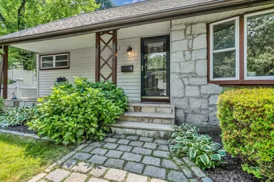9 University Dr