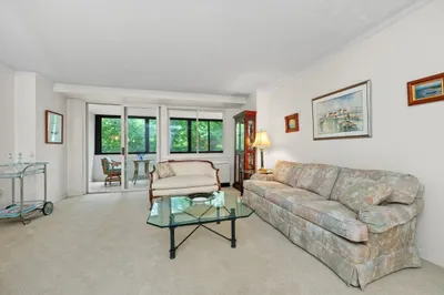 2 Hawthorne Place #2E & 2F