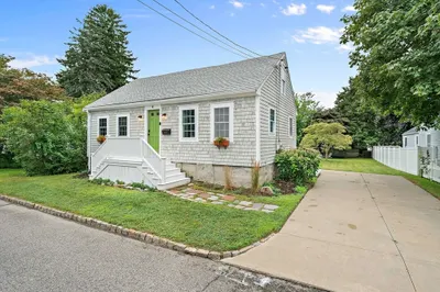 6 Allen St 1